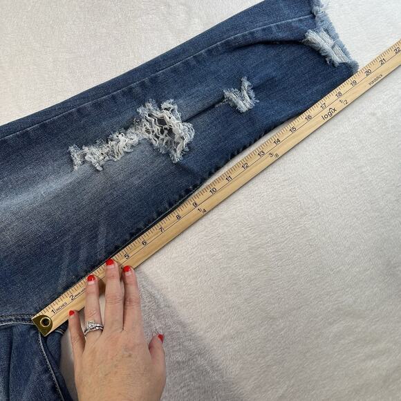 Judy Blue 7 / 28 Skinny Fit Capri Jeans Althea Mid Rise Distressed Stretch Denim - Picture 15 of 16